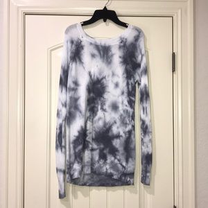 American Eagle Outfitters Sweater